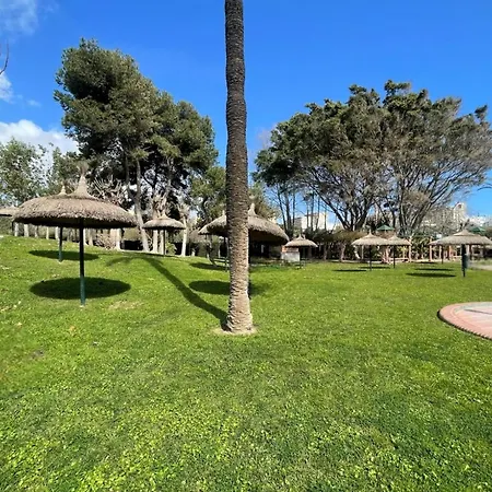 With And Garden Views *